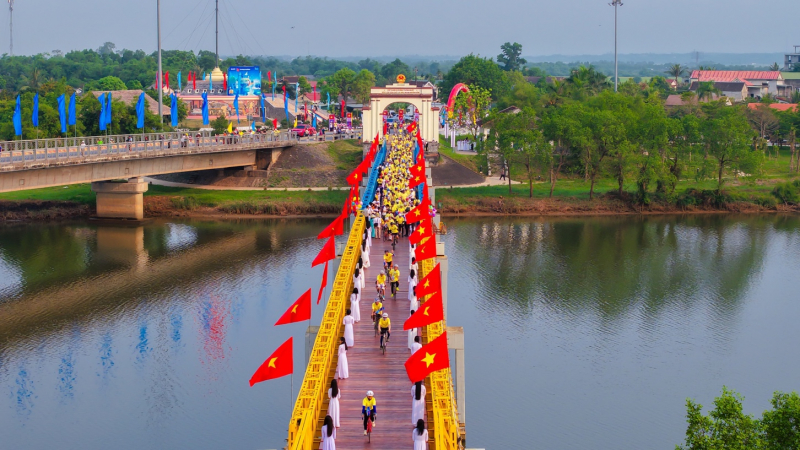 Lại giở trò “hội luận”, “bàn tròn” đánh tráo bản chất, ý nghĩa lịch sử ngày 30/4/1975
