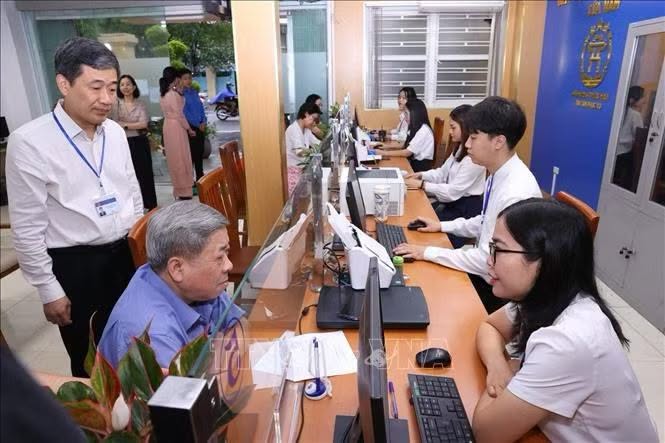 XÂY DỰNG ĐỘI NGŨ CÁN BỘ NGANG TẦM NHIỆM VỤ