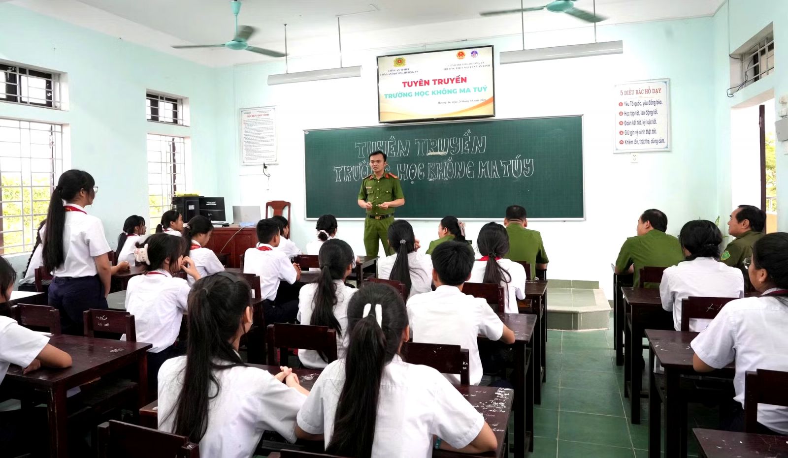 NHIỀU GIẢI PHÁP ĐẨY LÙI TỆ NẠN MA TUÝ