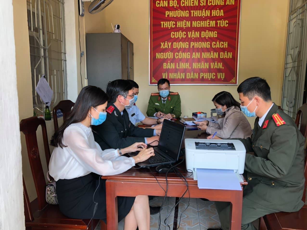 THÊM MỘT NGƯỜI LAN TRUYỀN THÔNG TIN GIẢ, SAI SỰ THẬT BỊ PHẠT