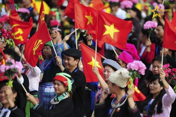 ĐÂU PHẢI SÙNG BÁI CÁ NHÂN!
