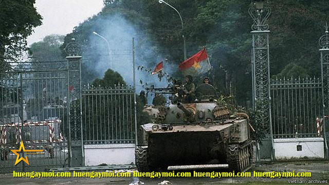 KHÔNG THỂ BẺ CONG LỊCH SỬ