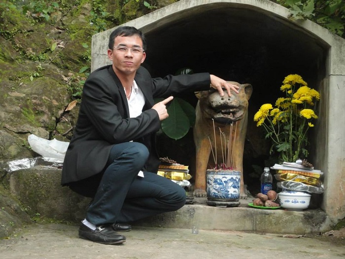 ĐAN SỸ NGUYỄN VĂN CHINH LỢI DỤNG NGƯỜI BỊ TÂM THẦN  ĐỂ XÚC PHẠM CHỦ TỊCH HỒ CHÍ MINH