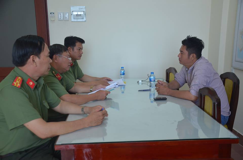 BẾN TRE: LÀM VIỆC ĐỐI TƯỢNG LÊN MẠNG XÃ HỘI TUYÊN TRUYỀN KÍCH ĐỘNG BIỂU TÌNH CHỐNG NHÀ NƯỚC CỘNG HÒA XÃ HỘI CHỦ NGHĨA VIỆT NAM