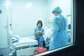 SỰ NGÔNG CUỒNG CỦA NHỮNG CON RỐI