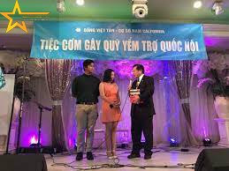 LẬP HỘI ĐOÀN ĐẤU TRANH DÂN CHỦ ĐỂ GÂY QUỸ?