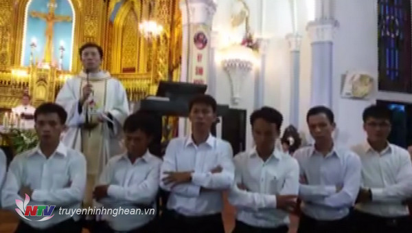 CHIÊU TRÒ LỢI DỤNG TÔN GIÁO ĐỂ CHỐNG PHÁ ĐẢNG, NHÀ NƯỚC