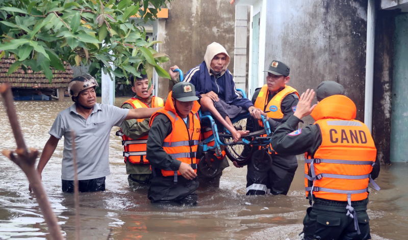 Tổng Bí thư gửi Thư thăm hỏi đồng bào, cán bộ, chiến sĩ đang ứng phó thiên tai