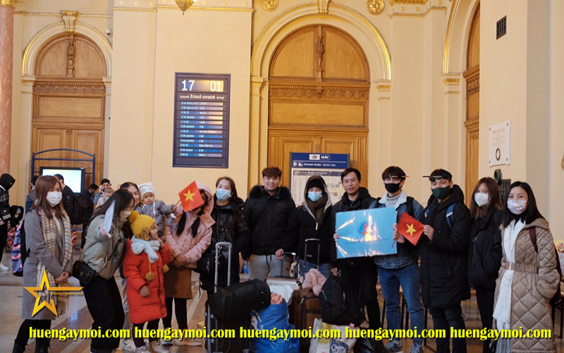 CÁC CƠ QUAN ĐẠI DIỆN ĐÃ ĐÓN HƠN 3500 NGƯỜI VIỆT ĐƯỢC SƠ TÁN TỪ UKRAINE