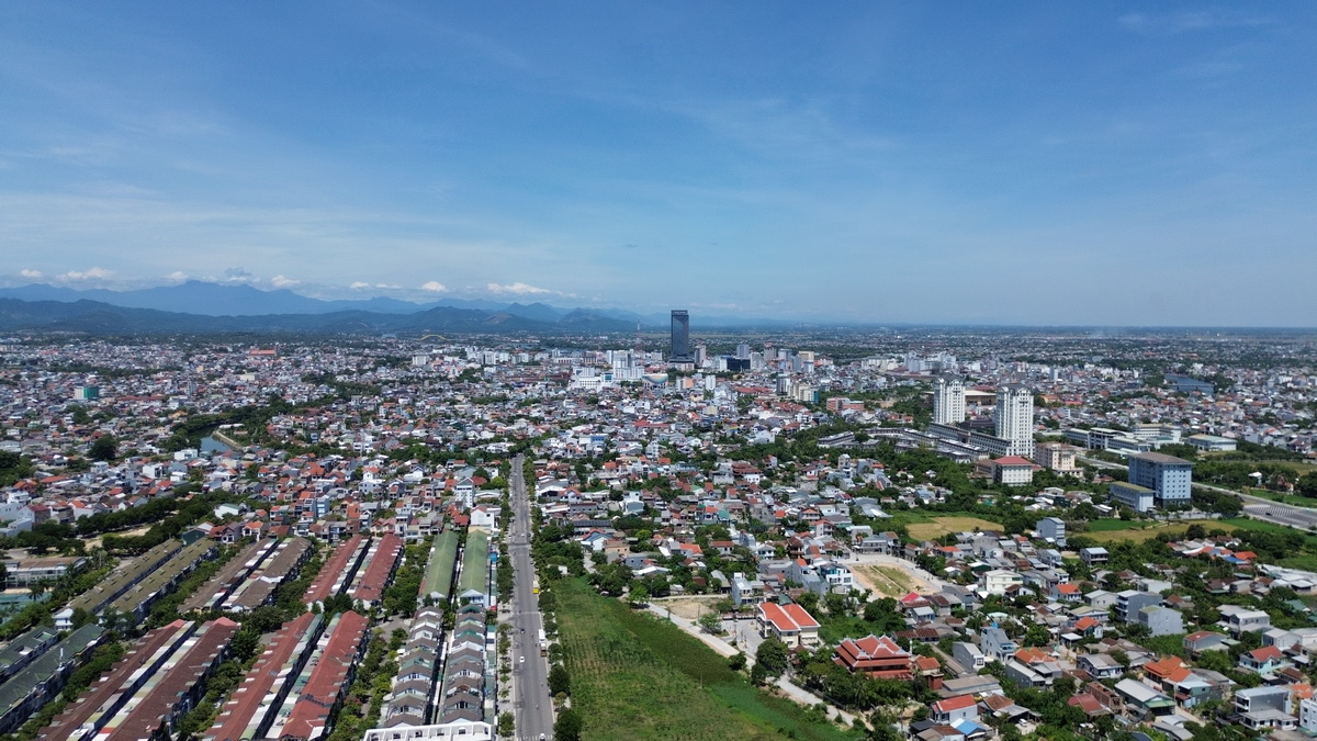 HUẾ ĐẶT MỤC TIÊU TĂNG TRƯỞNG GRDP ĐẠT 2 CON SỐ TRONG NĂM 2025