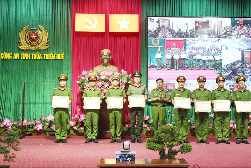 VÌ CUỘC SỐNG BÌNH YÊN CỦA NHÂN DÂN