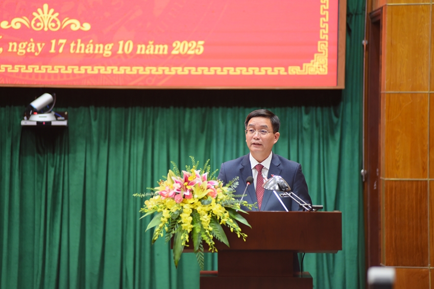 Đồng chí Nguyễn Đình Trung giữ chức Bí thư Thành ủy Huế