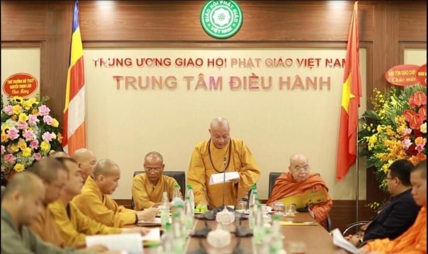 YÊU CẦU KFC XIN LỖI GIÁO HỘI VÌ ĐẶT TÊN QUÁN GÀ PHỈ BÁNG PHẬT GIÁO