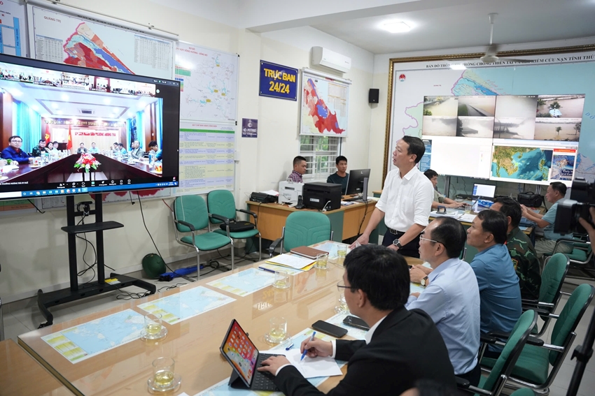 Triển khai ứng phó với mưa lớn diện rộng gây ngập lụt, sạt lở đất