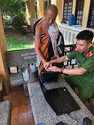 SƯ MINH TUỆ ĐÃ ĐƯỢC CÔNG AN GIA LAI LÀM CCCD SAU KHI DỪNG ĐI BỘ KHẤT THỰC