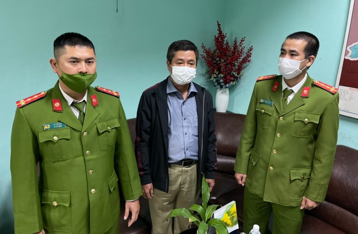 ĐẢNG ỦY SỞ Y TẾ THỪA THIÊN HUẾ BỊ KỶ LUẬT