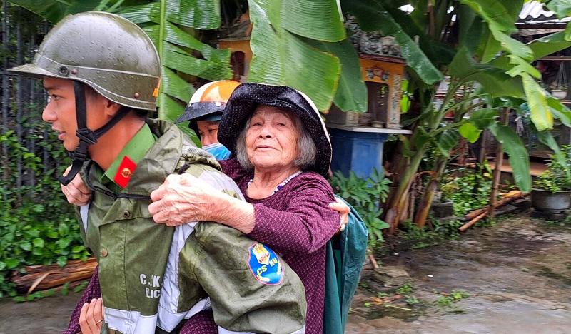 CÔNG AN THỪA THIÊN HUẾ CHỦ ĐỘNG ỨNG PHÓ VỚI BÃO NORU