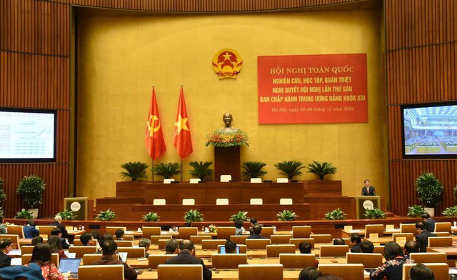 XÂY DỰNG ĐỘI NGŨ CÁN BỘ ĐỦ PHẨM CHẤT, NĂNG LỰC, UY TÍN NGANG TẦM NHIỆM VỤ