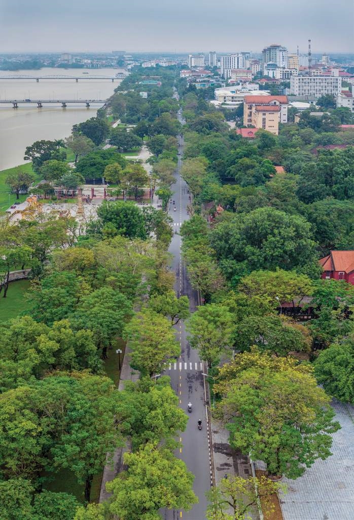 TÌM LẠI VỊ THẾ CHO VÙNG ĐẤT HUẾ