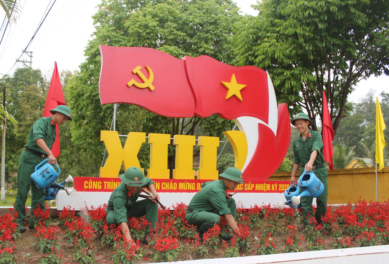 BẢO VỆ NỀN TẢNG TƯ TƯỞNG CỦA ĐẢNG LÀ NHIỆM VỤ CỦA CÁN BỘ, ĐẢNG VIÊN