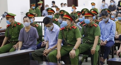 GIỌT NƯỚC MẮT TỪ PHIÊN TÒA VỤ ÁN ĐỒNG TÂM