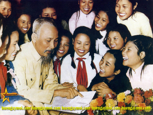 CHỦ NGHĨA NHÂN VĂN HỒ CHÍ MINH