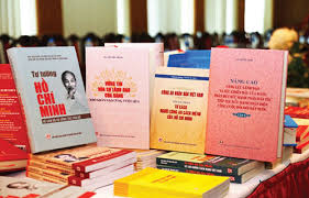 NGHIÊN CỨU, HỌC TẬP SÁCH LÝ LUẬN, CHÍNH TRỊ LÀ NHIỆM VỤ THƯỜNG XUYÊN CỦA CÁN BỘ, ĐẢNG VIÊN