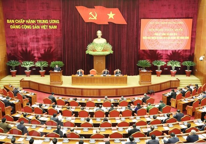 CÔNG TÁC CÁN BỘ TRƯỚC YÊU CẦU MỚI THEO TINH THẦN NGHỊ QUYẾT TRUNG ƯƠNG 7 (Khoá XII)