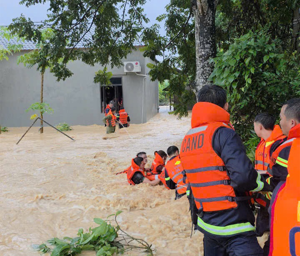 Phong trào “gần dân nhất” - Minh chứng sống động phản bác luận điệu xuyên tạc, chia rẽ Công an với nhân dân