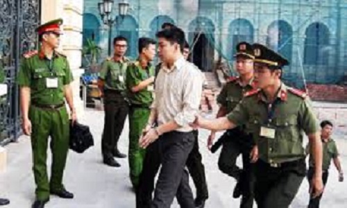 Đừng phá lúa chín trên cánh đồng từng nhiều dông bão