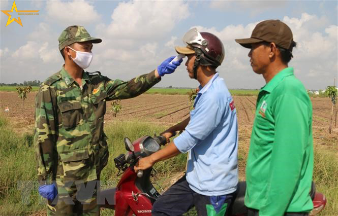 KHÔNG THỂ PHỦ MỜ SỨ MỆNH THIÊNG LIÊNG CỦA LỰC LƯỢNG VŨ TRANG TRONG CUỘC CHIẾN CHỐNG COVID-19