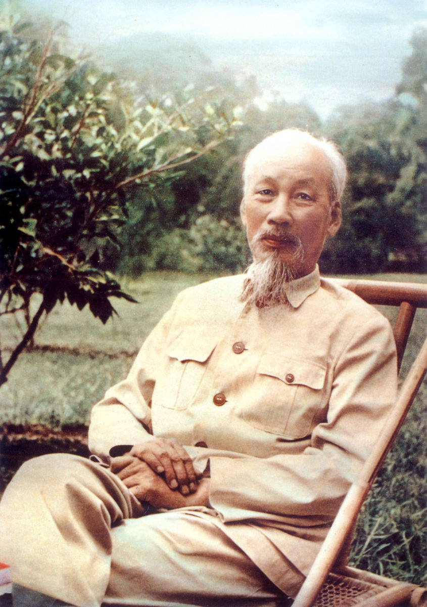 PHONG CÁCH ỨNG XỬ HỒ CHÍ MINH