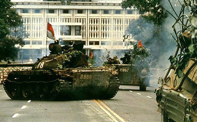 NHỮNG BỨC ĐIỆN LỊCH SỬ TRONG CUỘC TỔNG TIẾN CÔNG VÀ NỔI DẬY MÙA XUÂN NĂM 1975