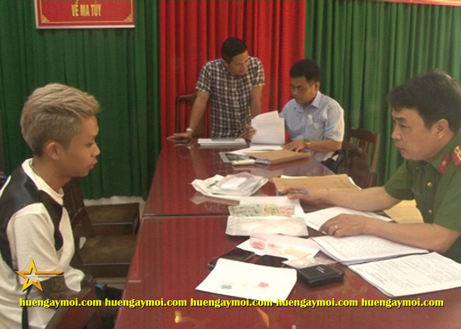 PHÁ CHUYÊN ÁN, CHẶT ĐỨT ĐƯỜNG DÂY CHUYÊN CUNG CẤP MA TÚY TRÊN ĐỊA BÀN