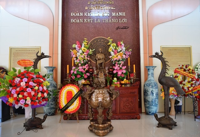 KHU DI TÍCH CHỦ TỊCH HỒ CHÍ MINH GIỮA VÙNG ĐÔNG BẮC THÁI LAN