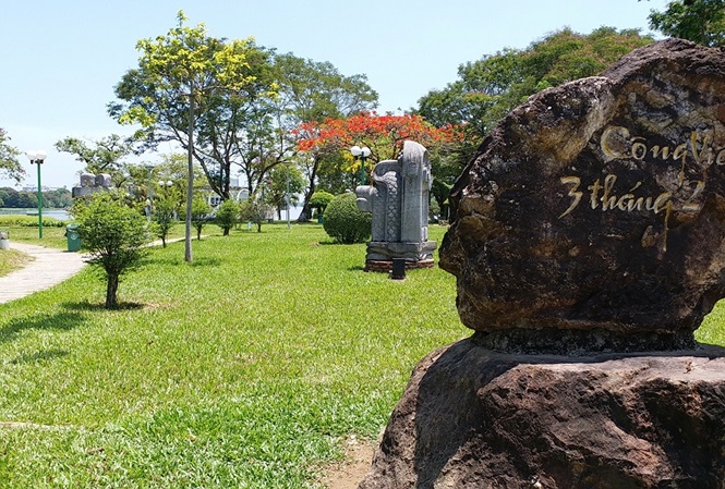 Huế thống nhất vị trí chi tiết dựng tượng 'Người đàn ông cúi chào'