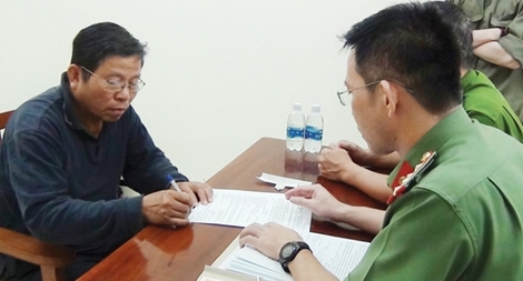 Tổ chức khủng bố Việt Tân lại “bẻ lái” vụ án Châu Văn Khảm