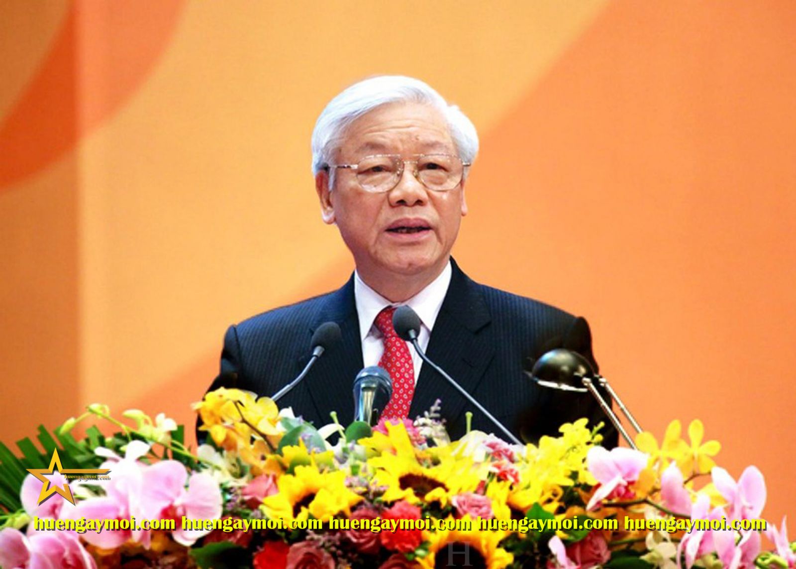 THƯ CHÚC MỪNG CỦA TỔNG BÍ THƯ NGUYỄN PHÚ TRỌNG NHÂN DỊP KỶ NIỆM 60 NĂM NGÀY TRUYỀN THỐNG LỰC LƯỢNG CẢNH SÁT NHÂN DÂN