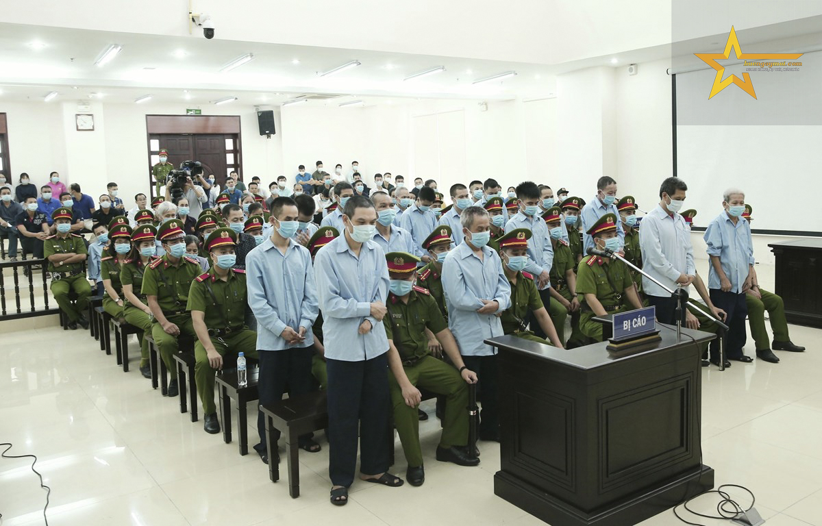 BẢN ÁN NGHIÊM MINH VÀ NHÂN VĂN